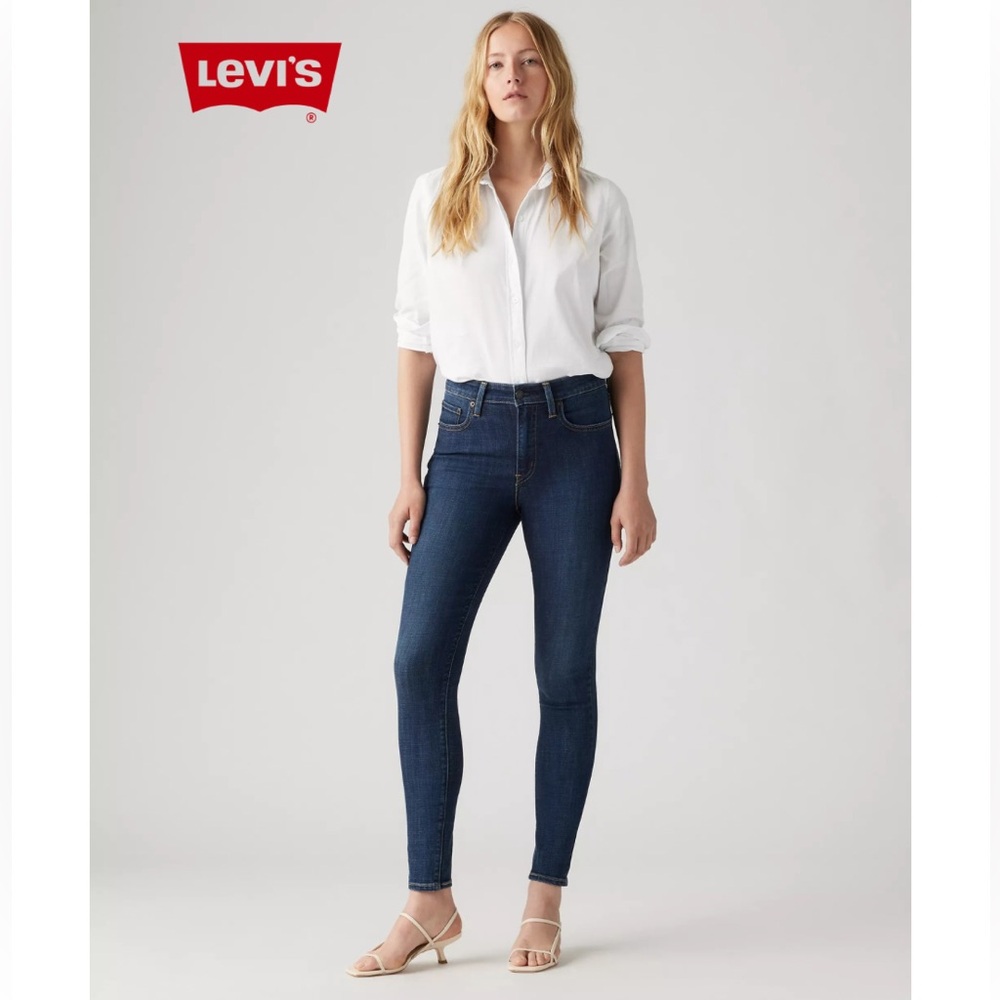 Levi's Deep Blue High Rise 721 Skinny Shade “Blue Story” Dark Wash Jeans✨